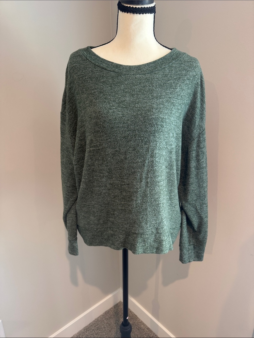 H&M Heathered Forest Green Crewneck Sweater